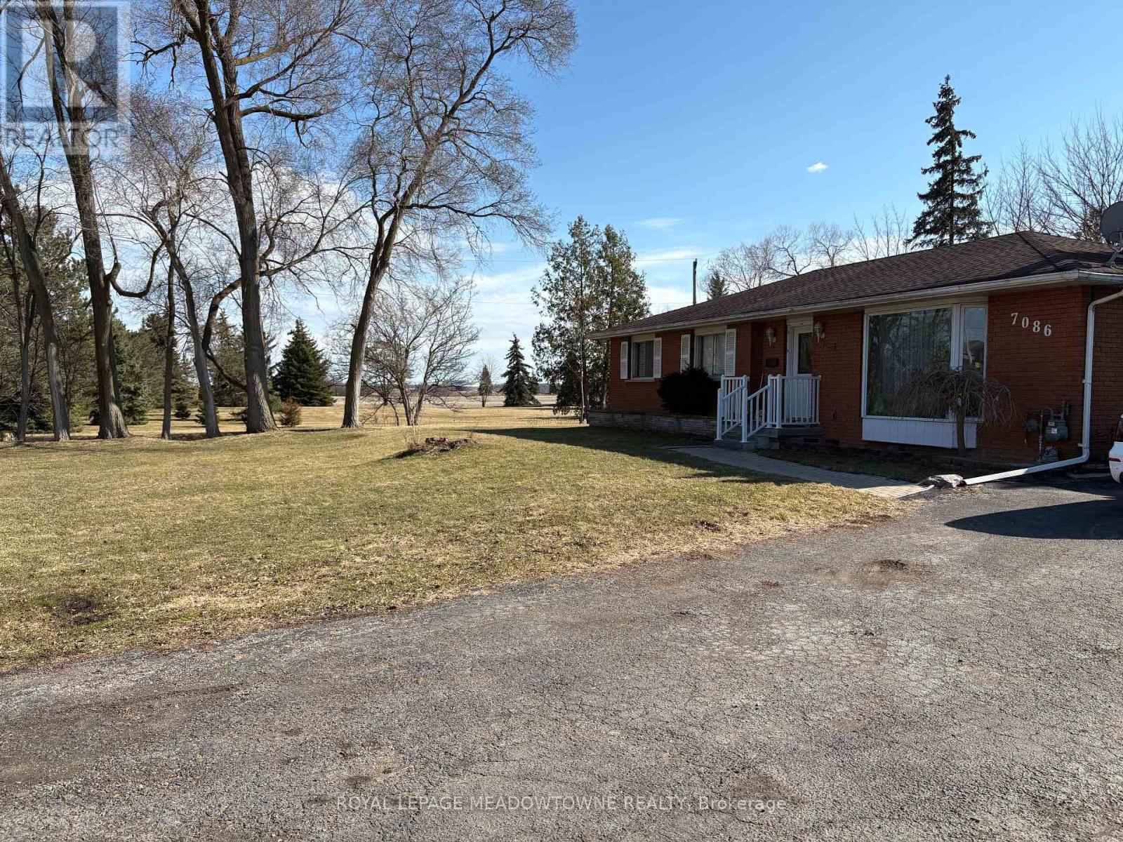 7086 Tremaine Road Property Photo 3