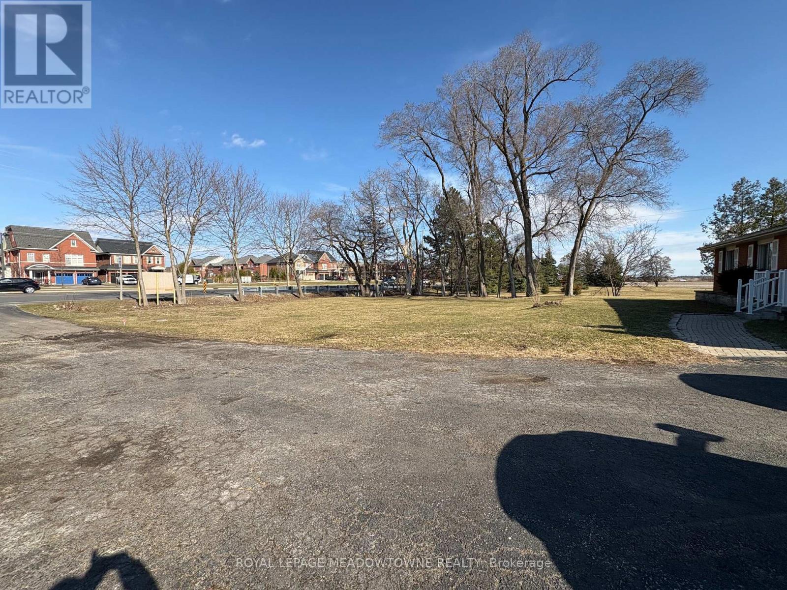 7086 Tremaine Road Property Photo 4