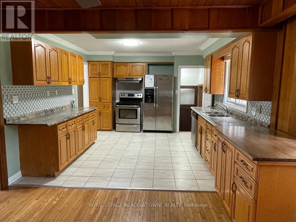 7086 Tremaine Road Property Photo 6