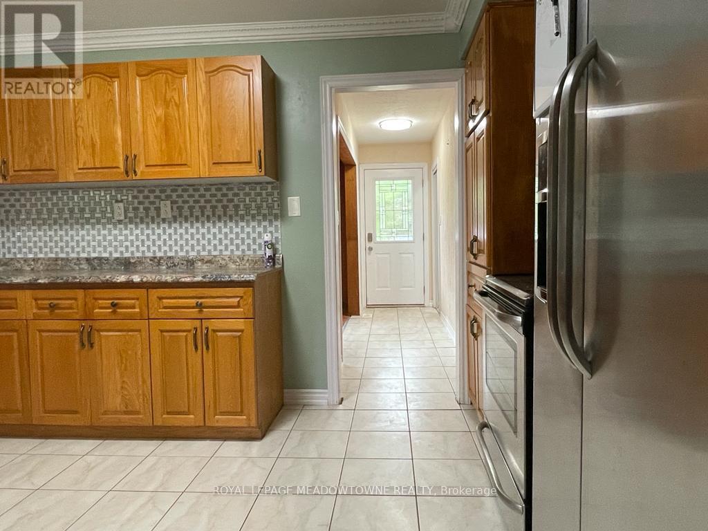 7086 Tremaine Road Property Photo 8