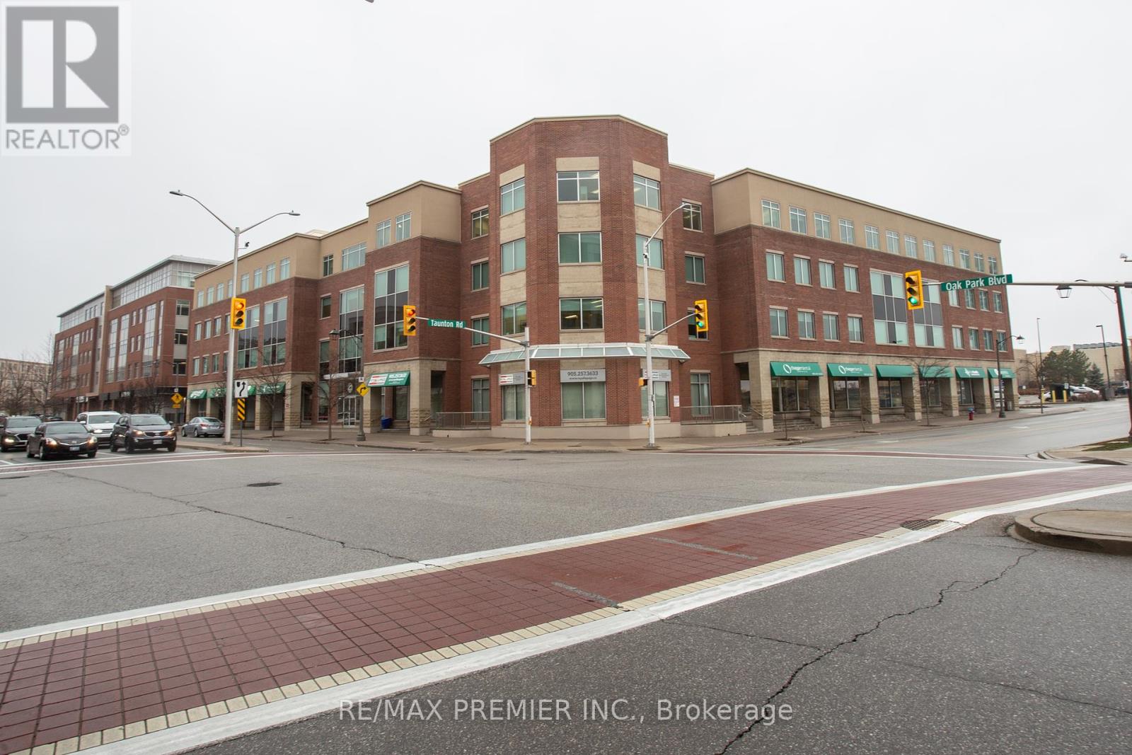 301-Y - 231 OAK PARK BOULEVARD Property Photo 1