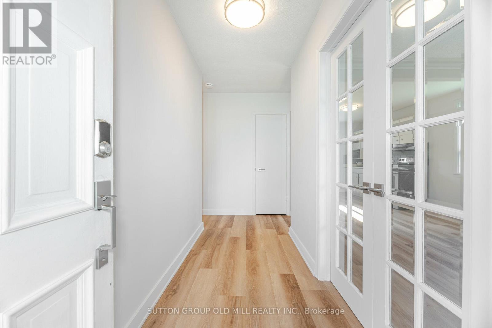 656 Hyacinthe Boulevard Property Photo 4