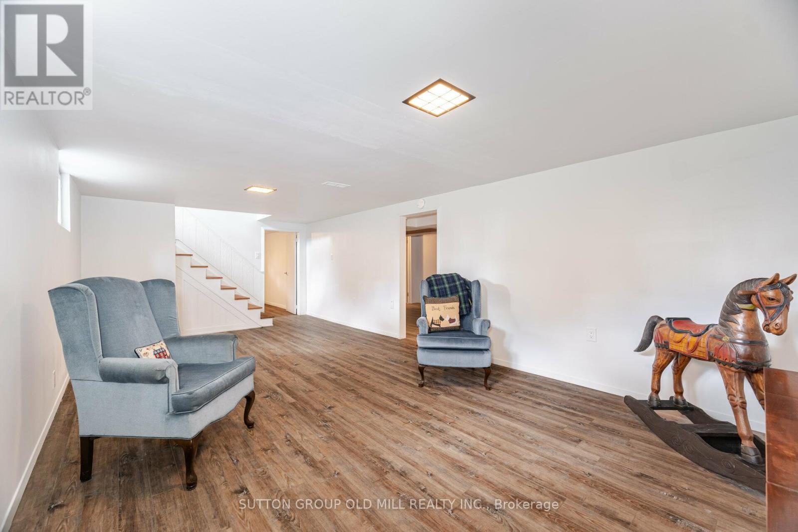 656 Hyacinthe Boulevard Property Photo 19
