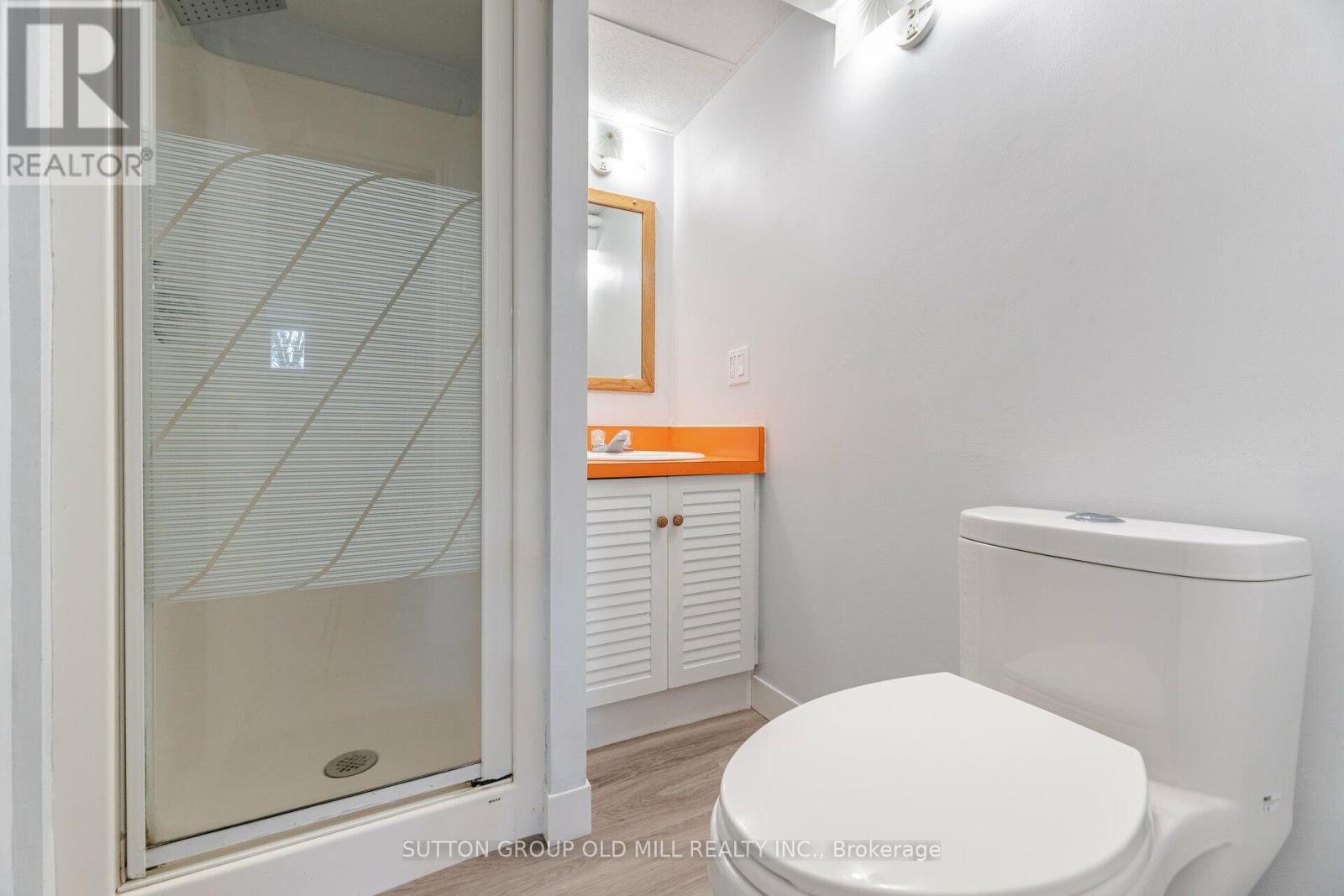 656 Hyacinthe Boulevard Property Photo 22