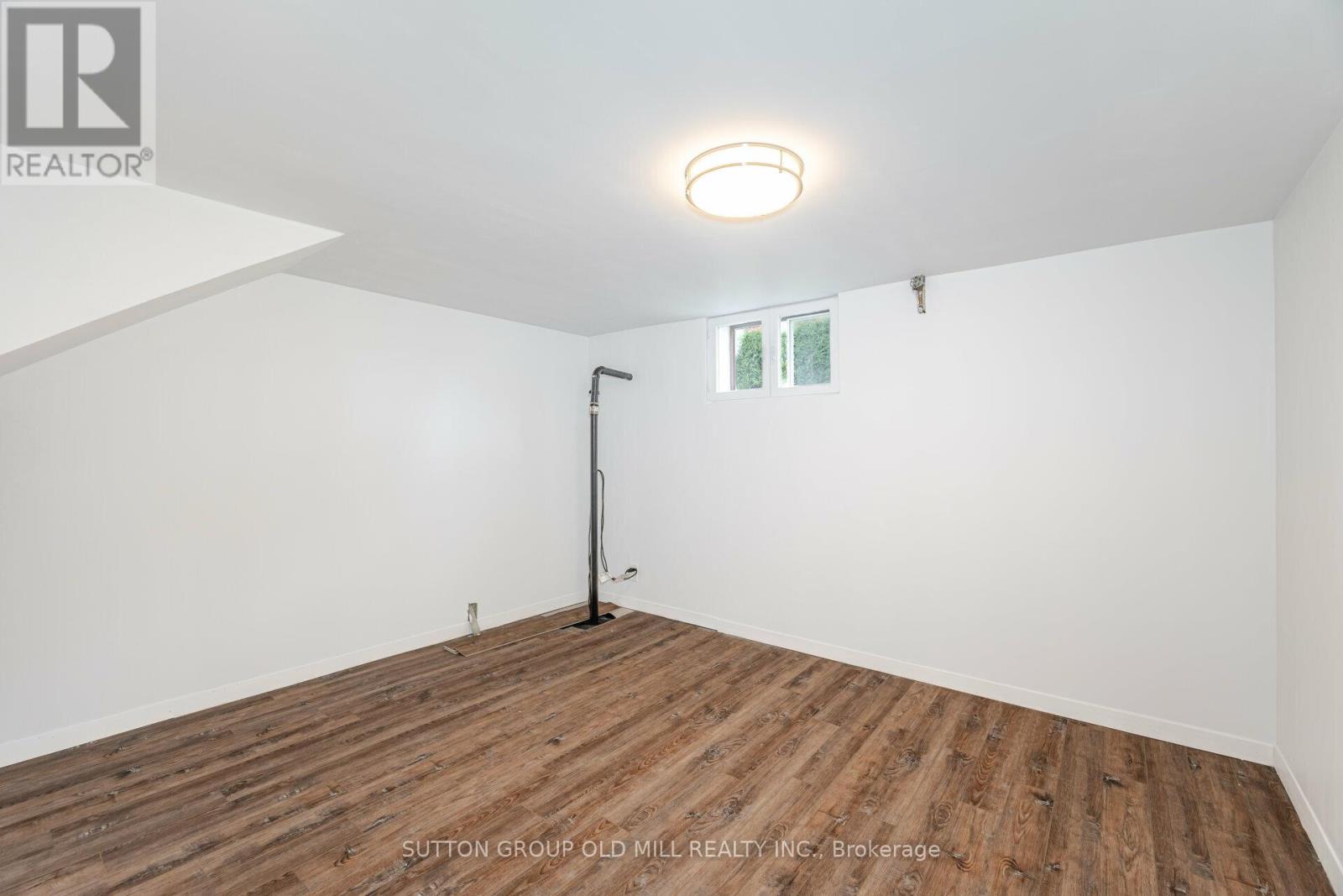 656 Hyacinthe Boulevard Property Photo 25