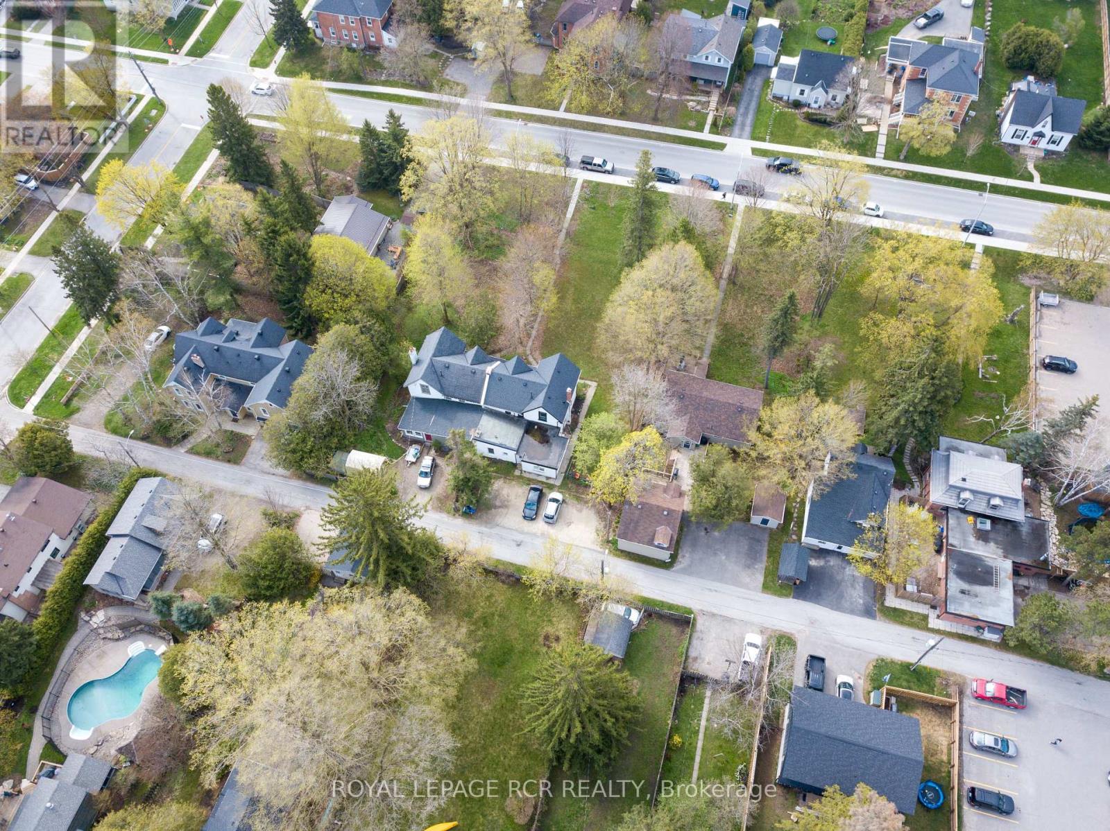 9 Second Avenue Property Photo 6