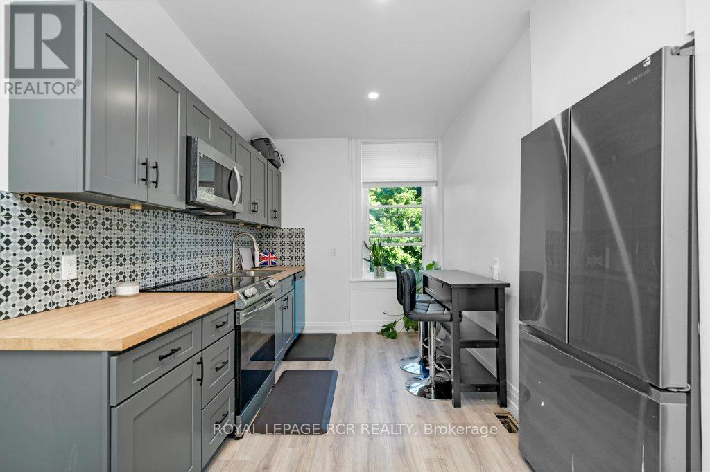9 Second Avenue Property Photo 22