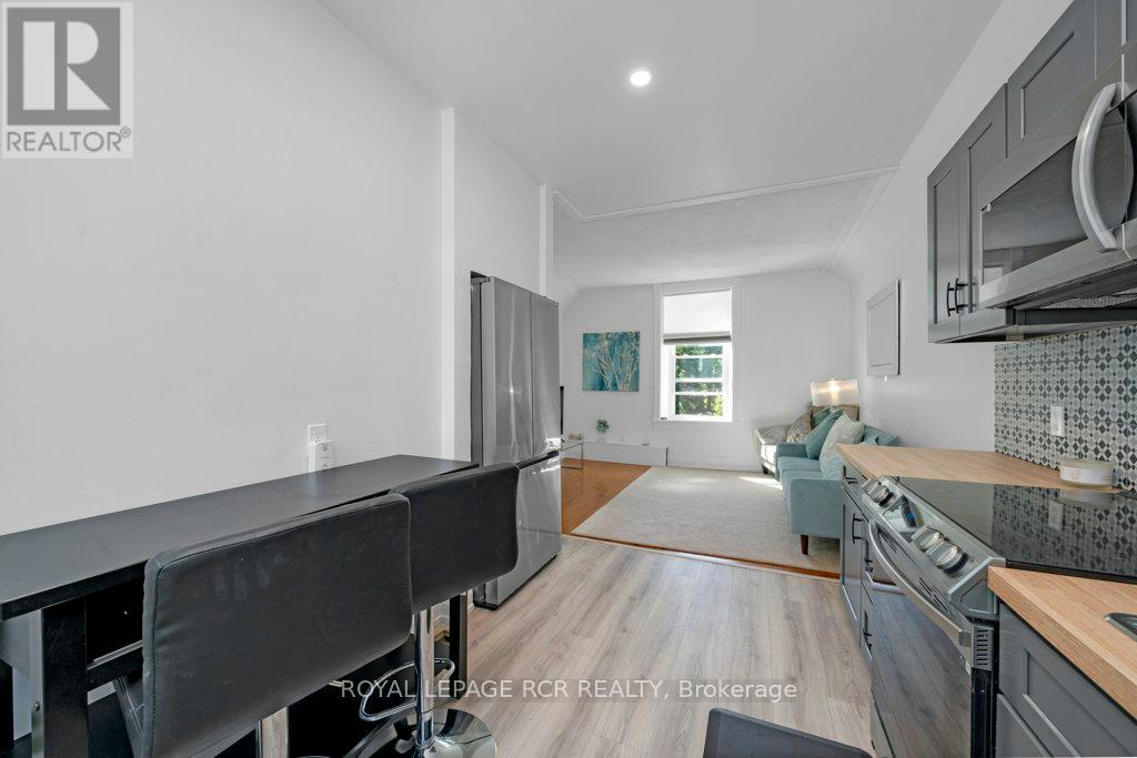9 Second Avenue Property Photo 25