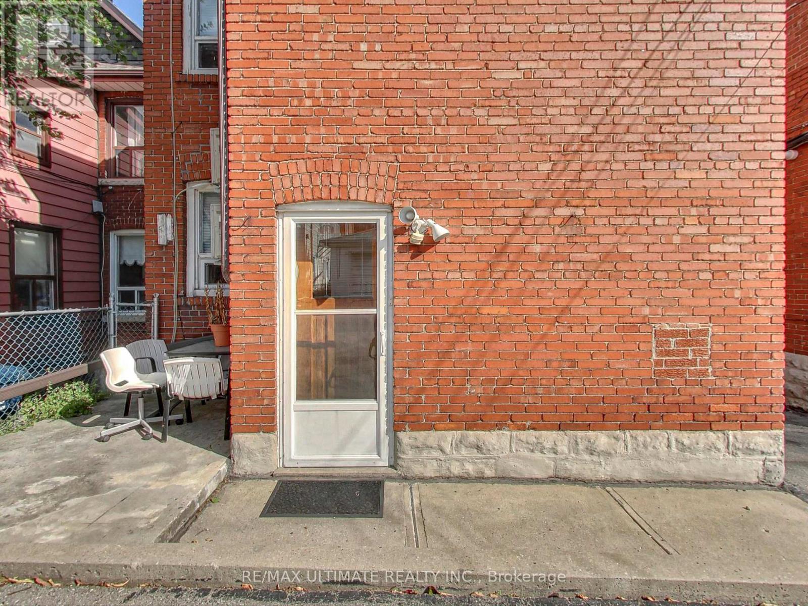 B - 1652 Dufferin Street Property Photo 2