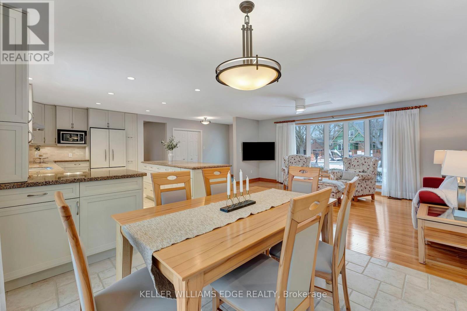 1554 Venetia Drive Property Photo 11