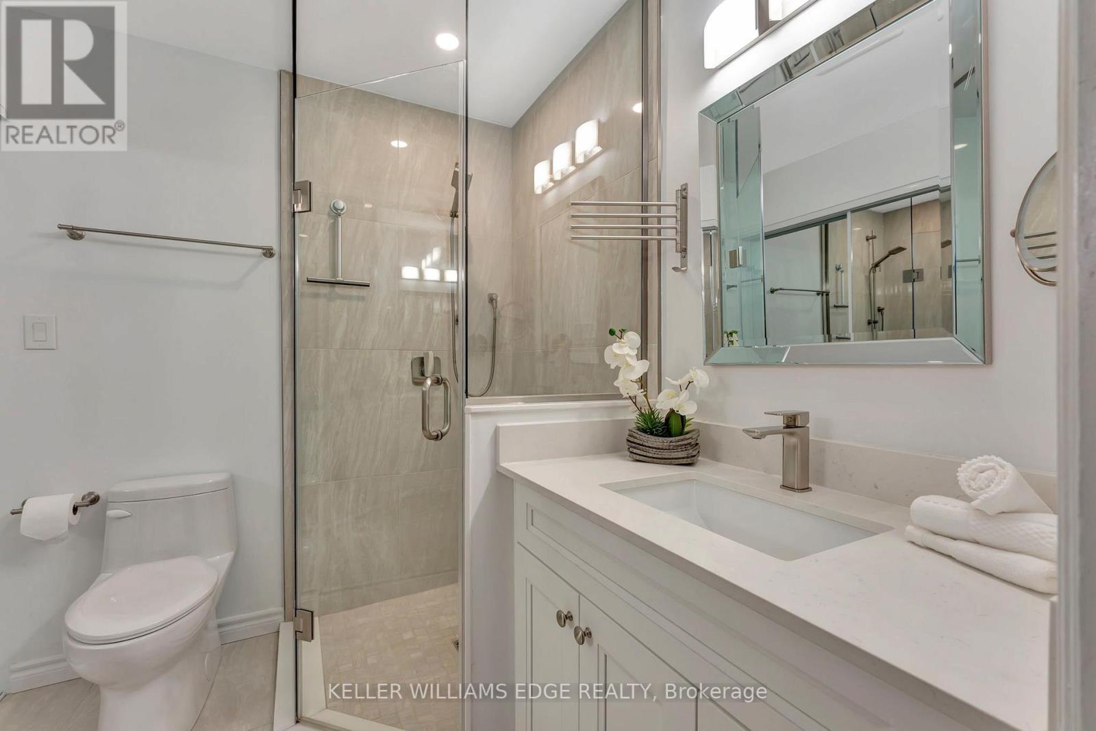 1554 Venetia Drive Property Photo 17