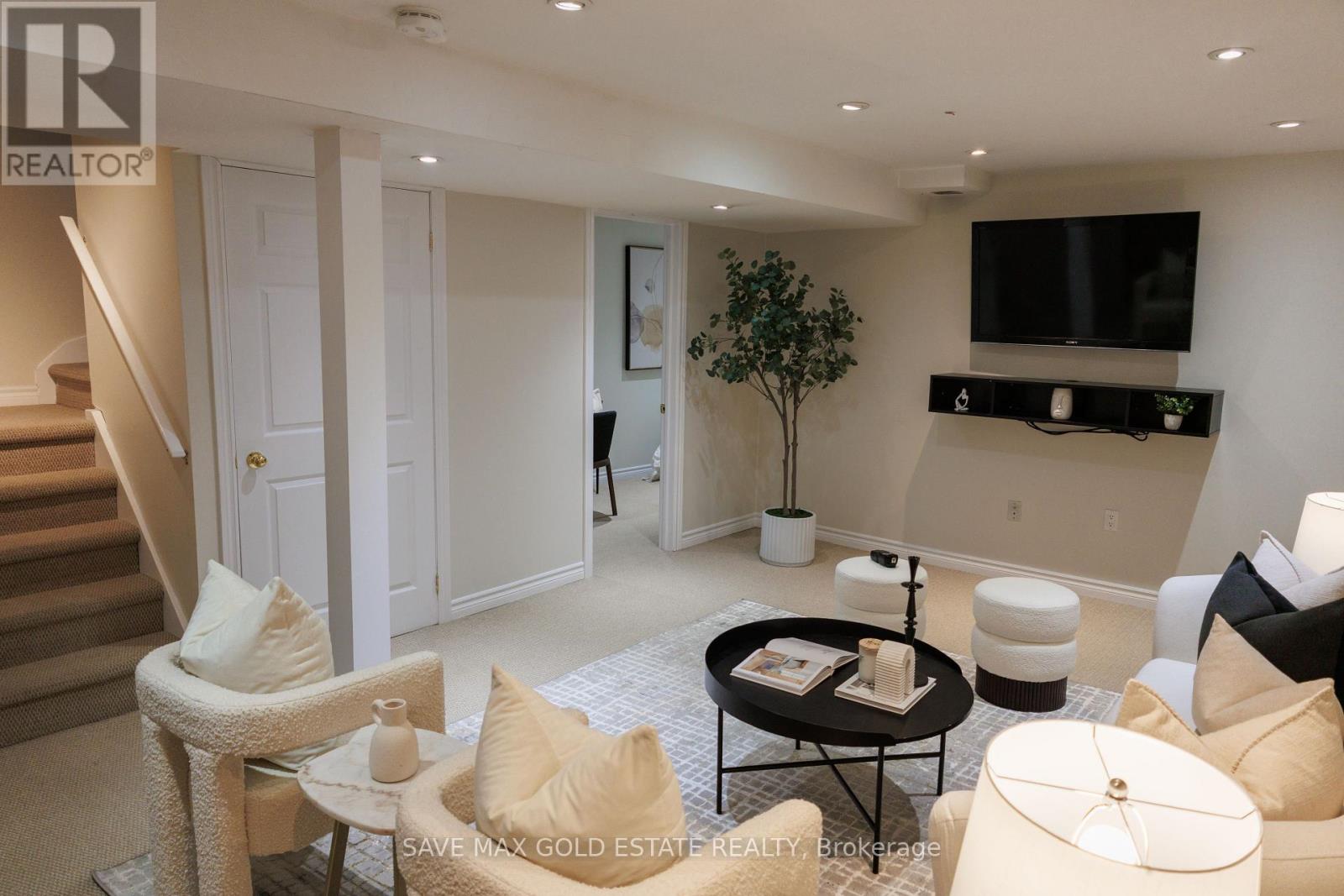 108 Glenashton Drive Property Photo 37
