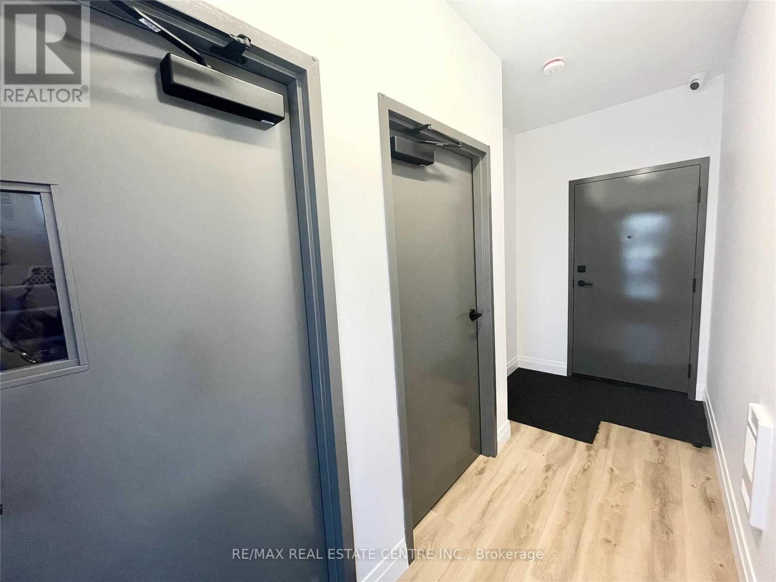 17-b Armstrong Street Property Photo 11