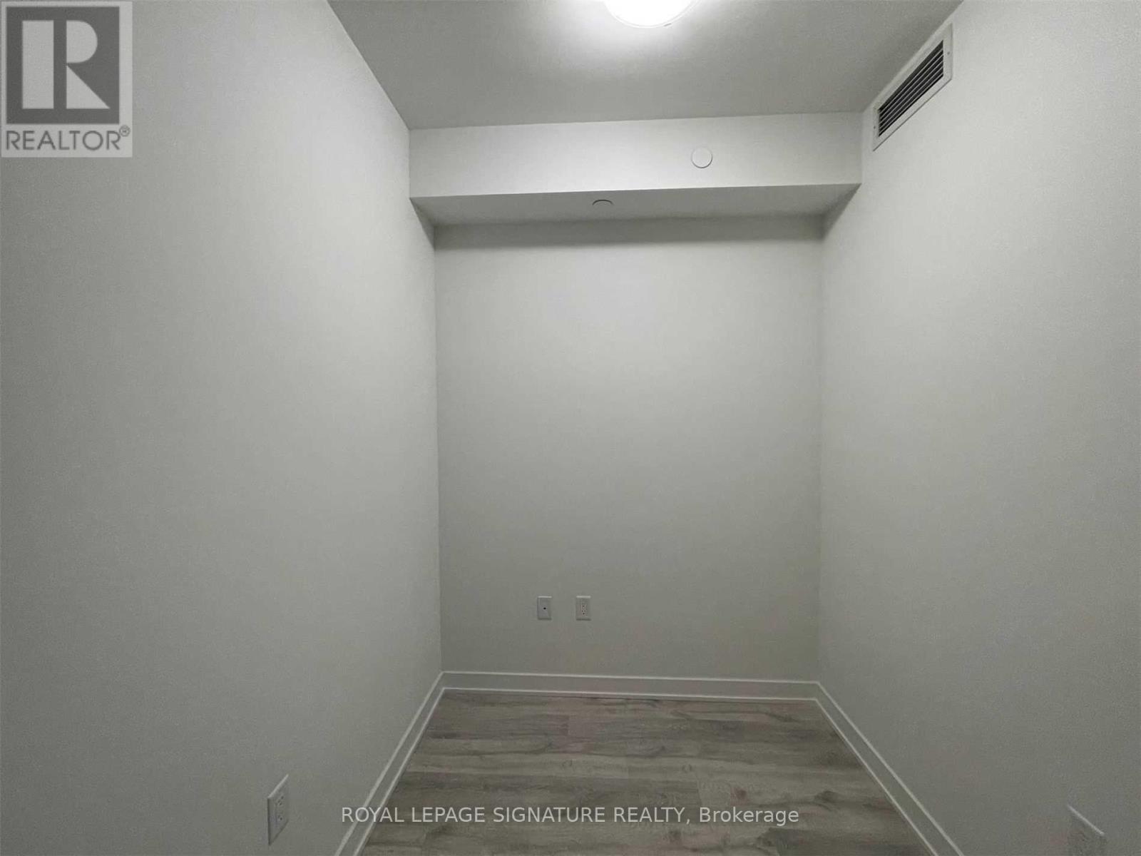 605 - 4655 Metcalfe Avenue Property Photo 3
