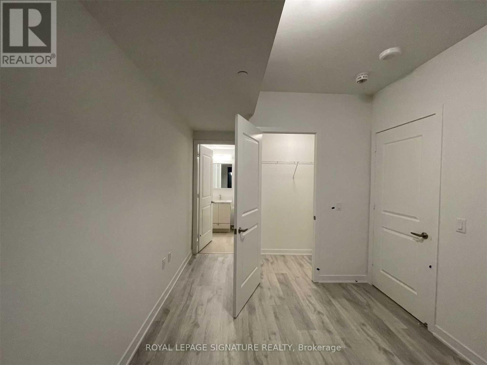 605 - 4655 Metcalfe Avenue Property Photo 6