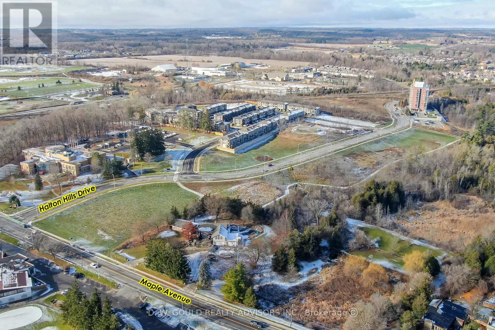 358 Maple Avenue Property Photo 5