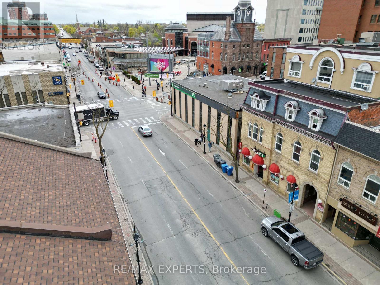 404 - 8 Main Street S Property Photo 17