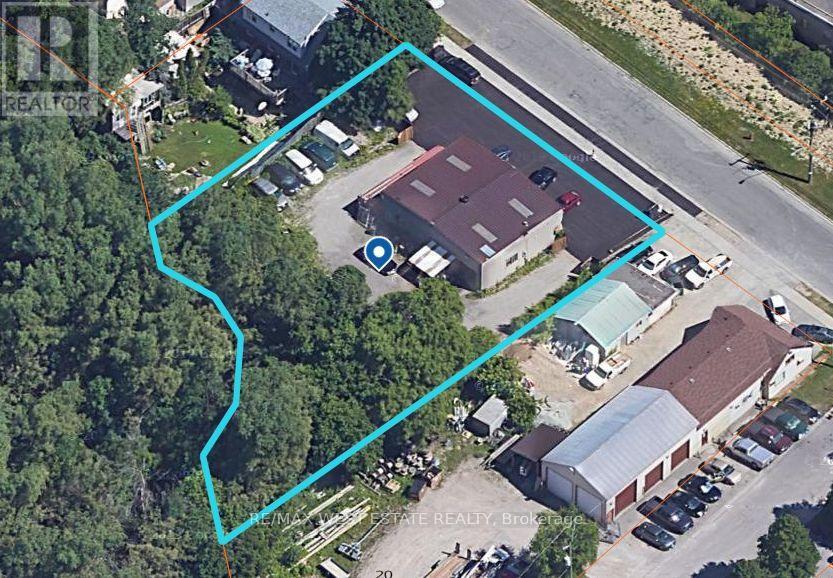 24 HAGGERT AVENUE N Property Photo 1
