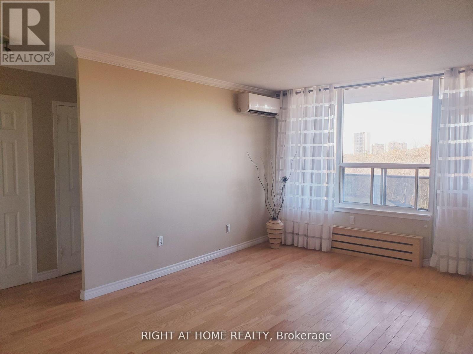 607 - 235 Grandravine Drive Property Photo 7