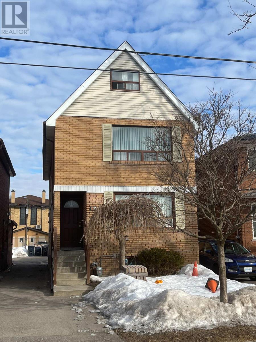 86 Portland Street S Property Photo 1