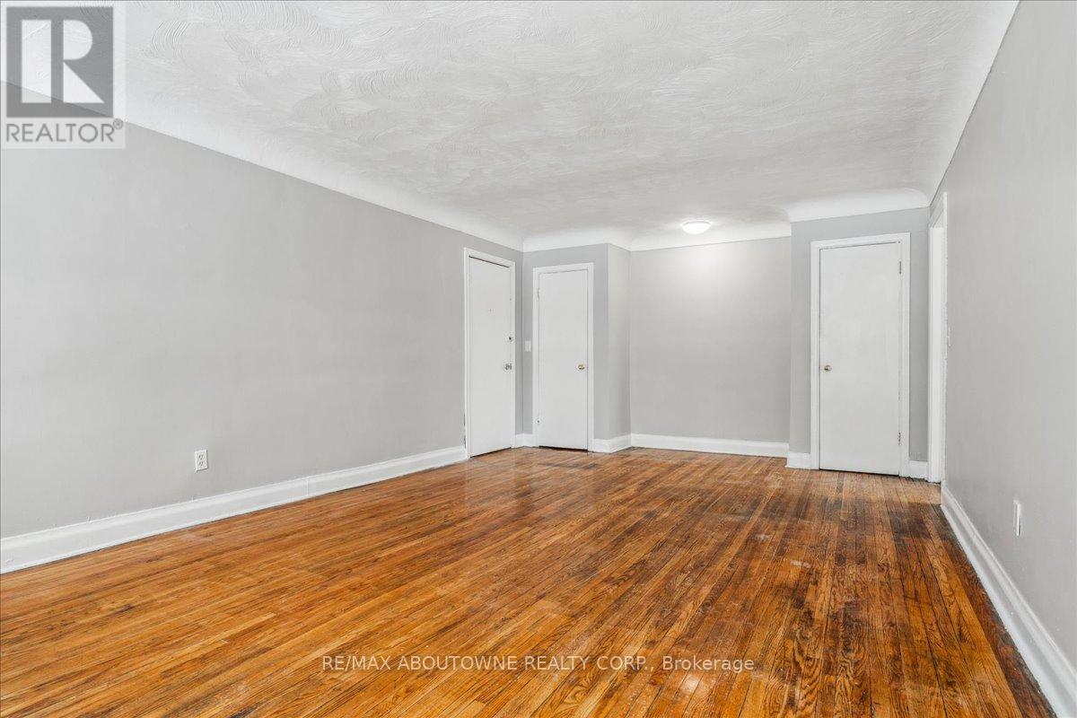 1 - 1023 Churchill Avenue Property Photo 10