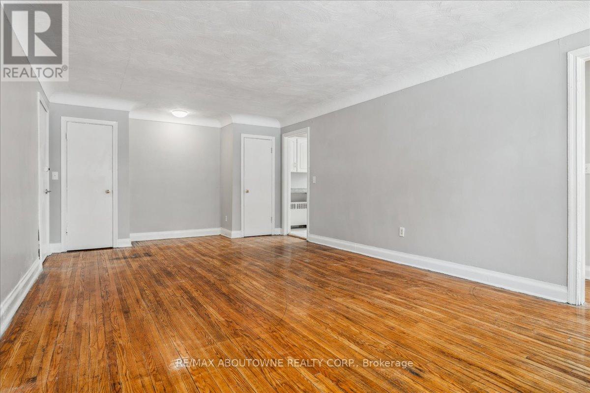 1 - 1023 Churchill Avenue Property Photo 11