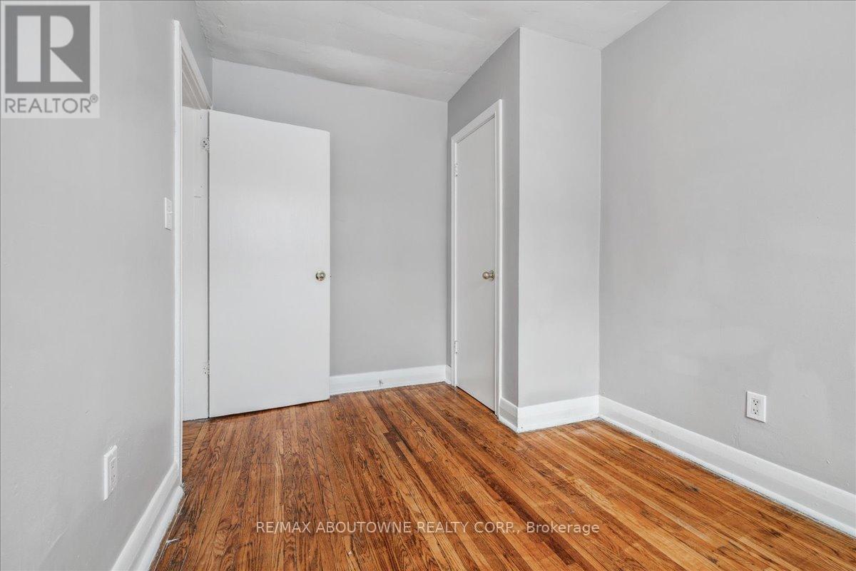 1 - 1023 Churchill Avenue Property Photo 27