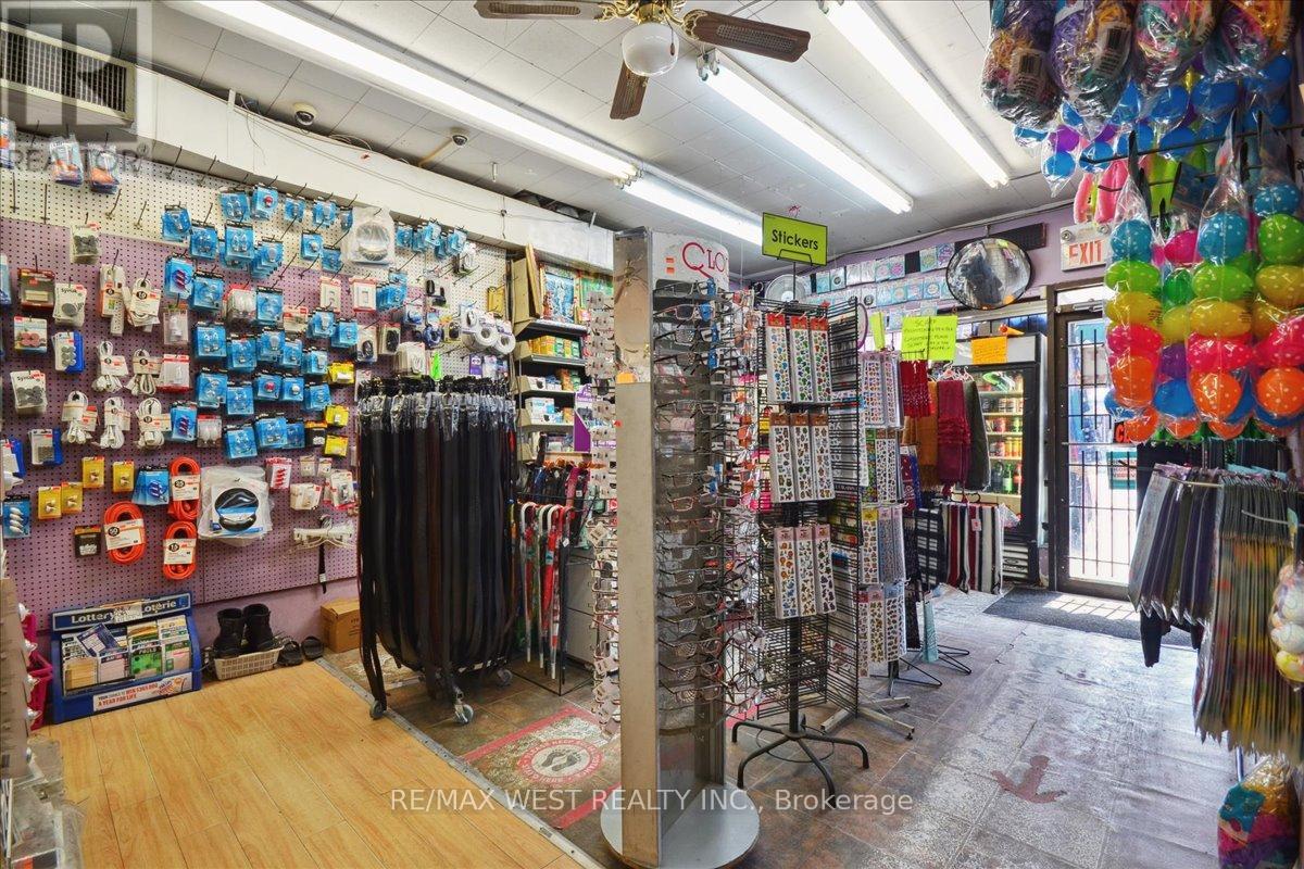 2212 Bloor Street Property Photo 2