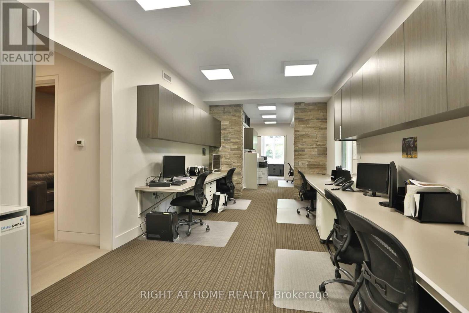 Main Floor 100 - 1440 Hurontario Street Property Photo 5