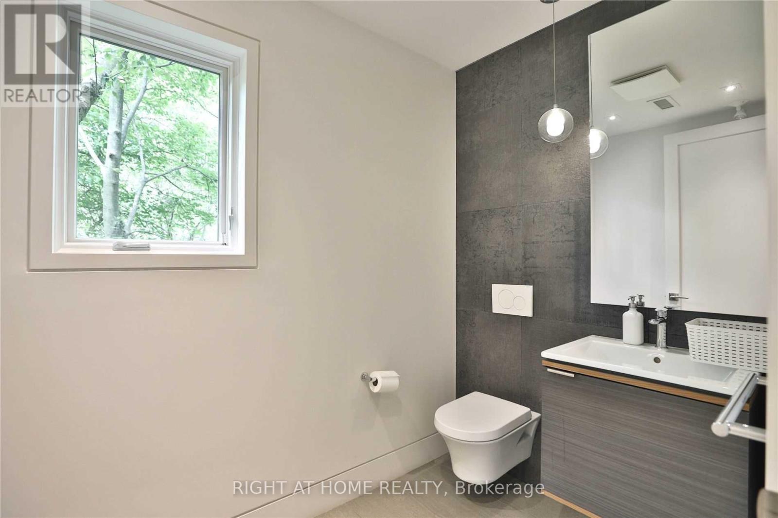 Main Floor 100 - 1440 Hurontario Street Property Photo 6