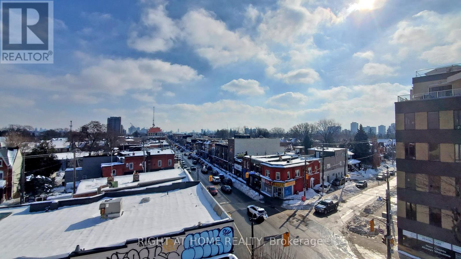 Unit 3 - 3122 Dundas Street W Property Photo 13