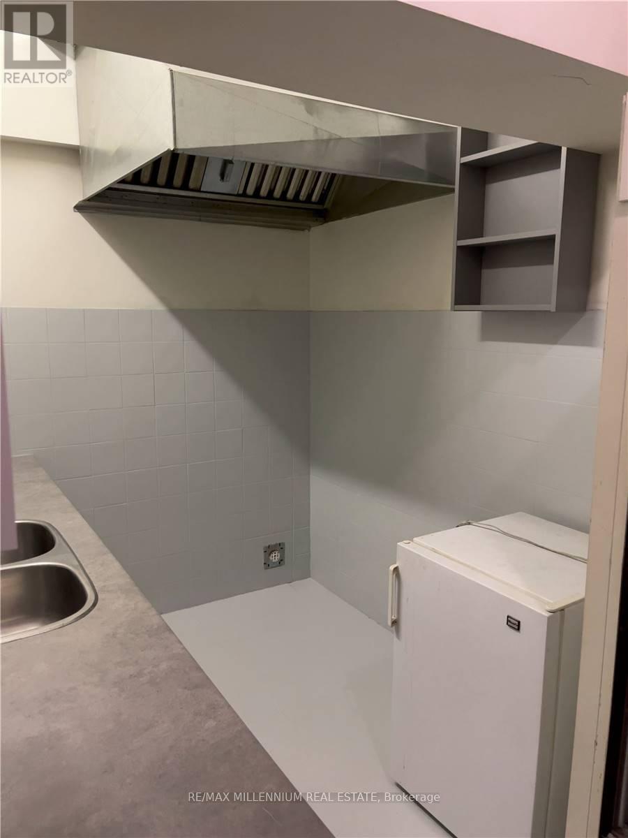 22 - 130 Industry Street Property Photo 5