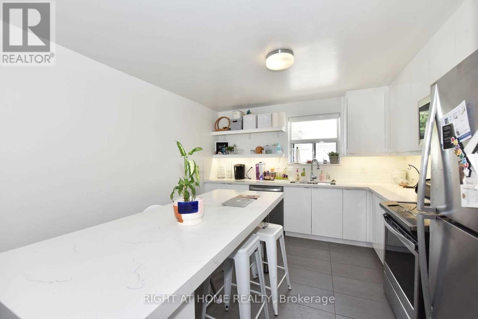 121 Fourth Street Property Photo 11