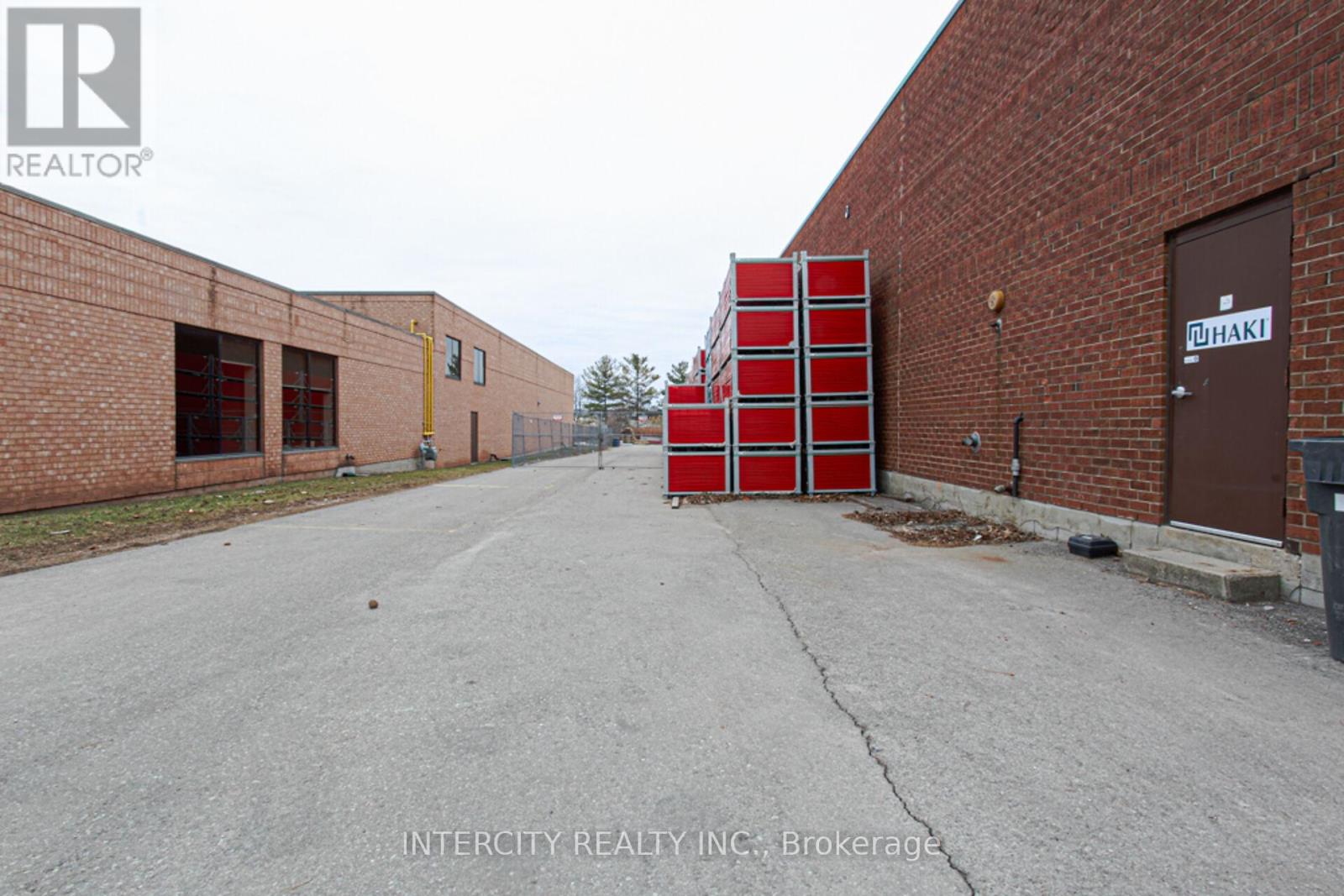 1132 South Service Road W Property Photo 27