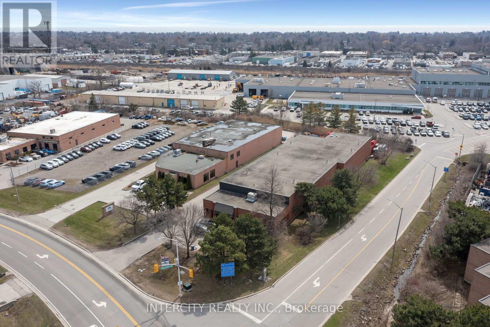 1132 South Service Road W Property Photo 29