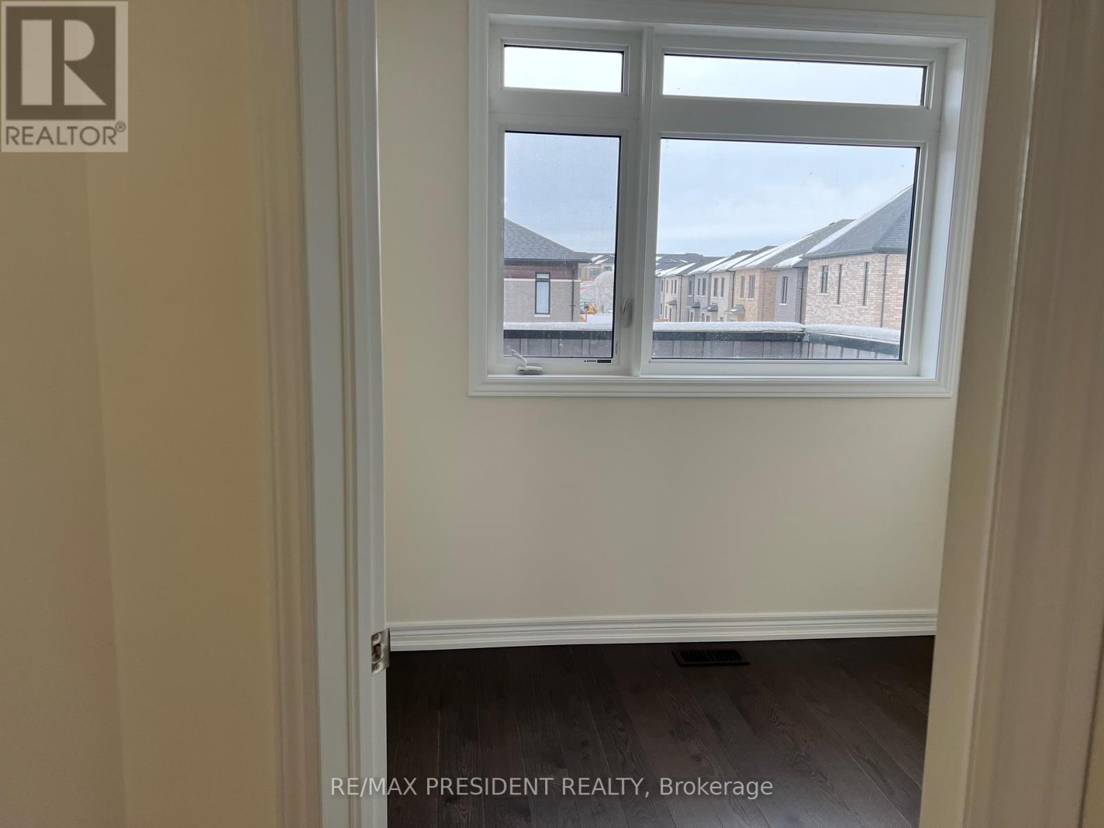 24 Skyridge Drive Property Photo 13