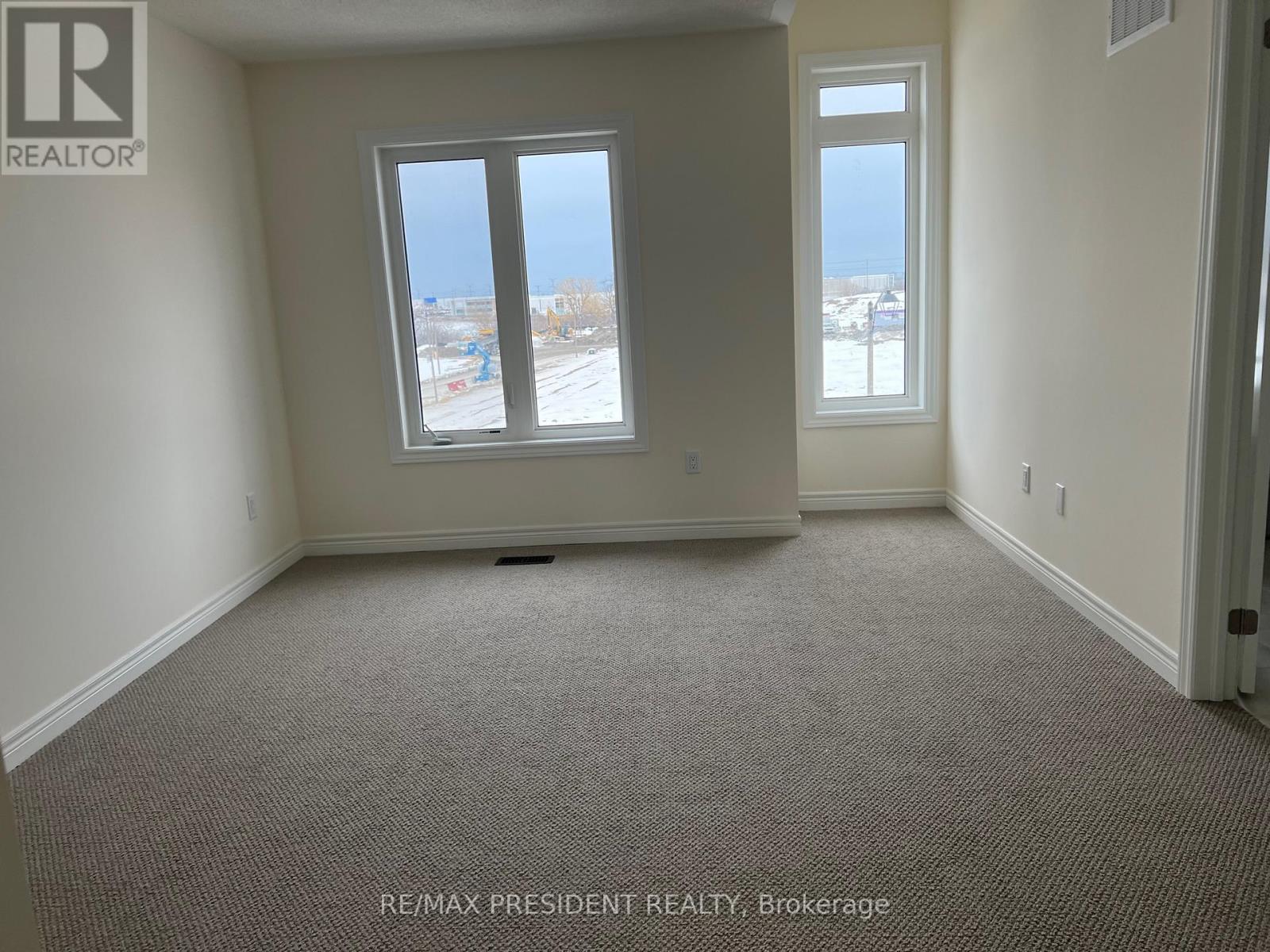 24 Skyridge Drive Property Photo 15