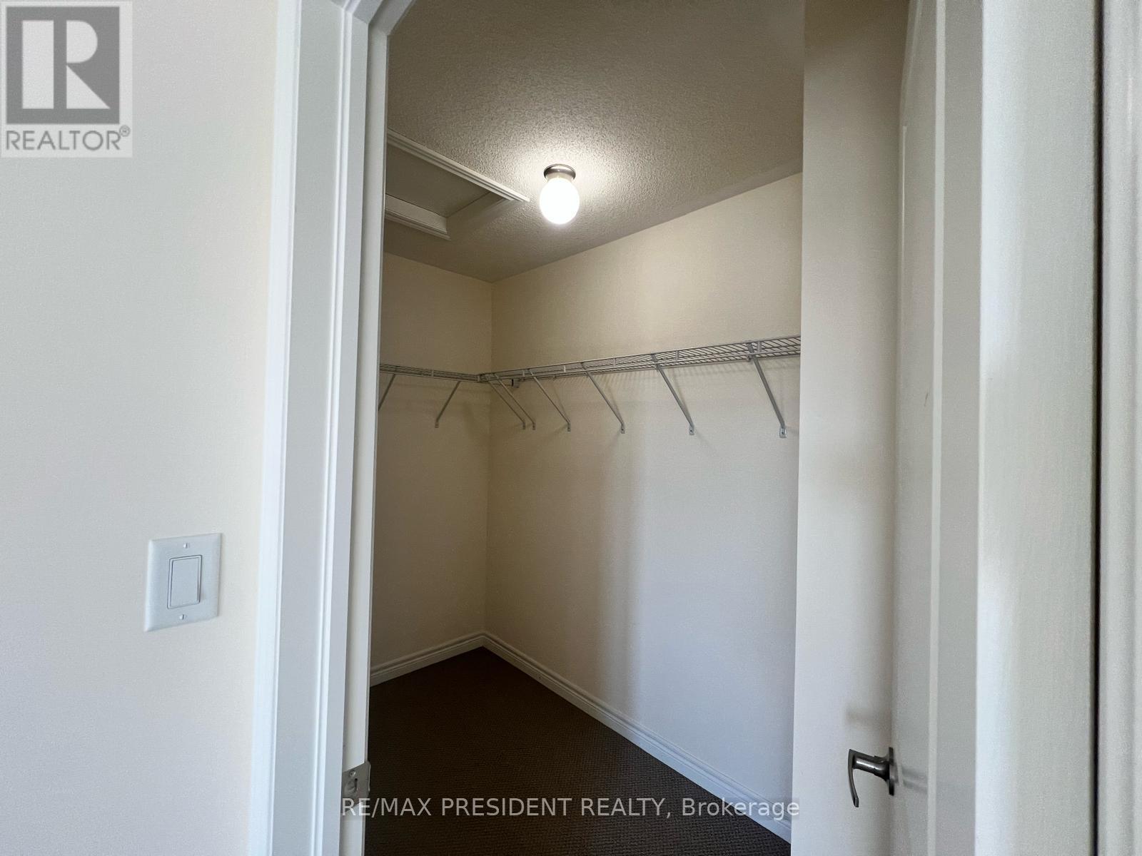 24 Skyridge Drive Property Photo 17