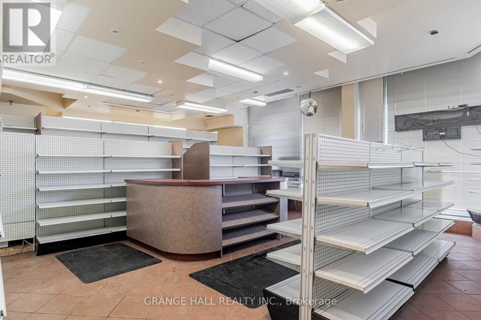 101 - 1649 Dufferin Street Property Photo 8