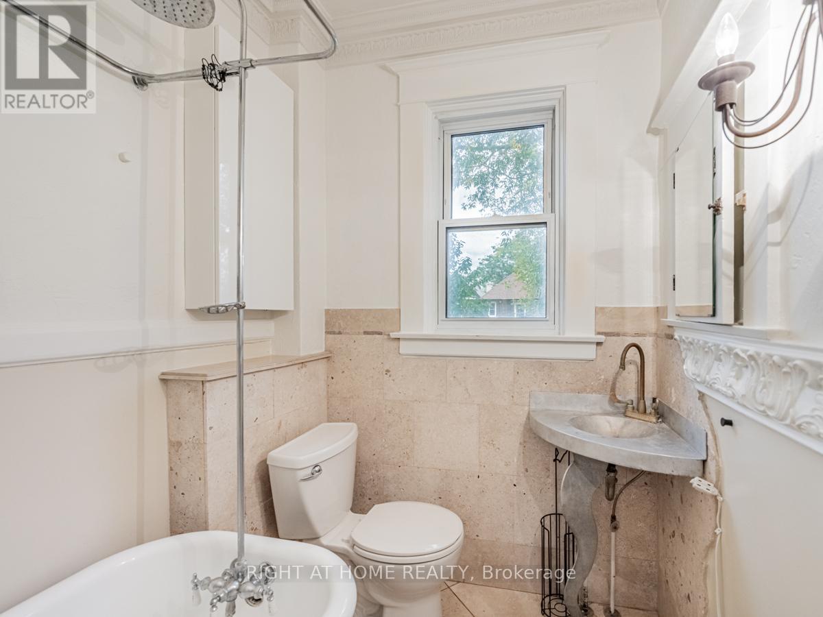 547 Saint Clarens Avenue Property Photo 22