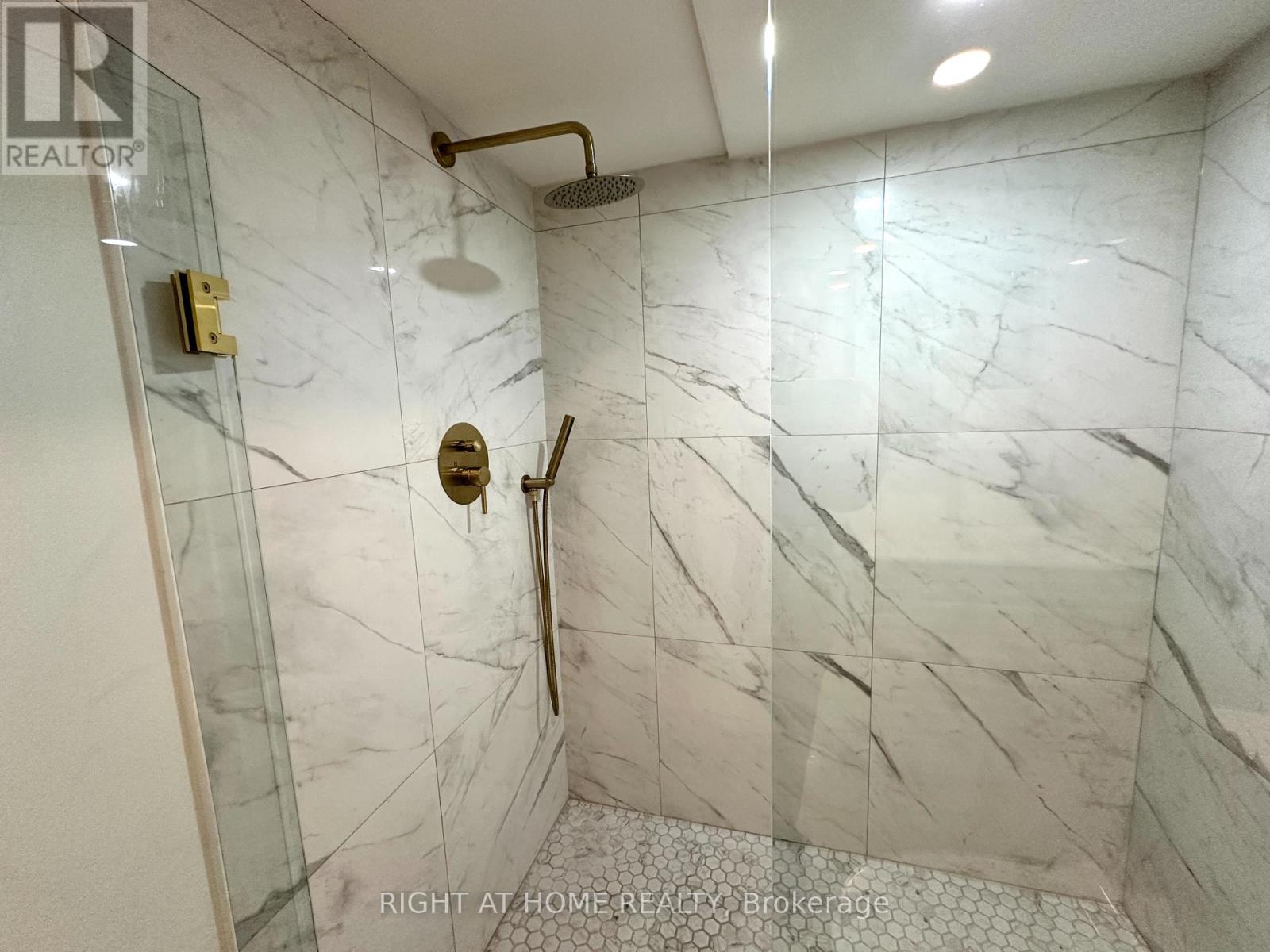 547 Saint Clarens Avenue Property Photo 32