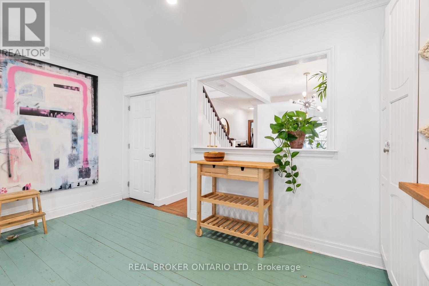 130 Harvie Avenue Property Photo 13