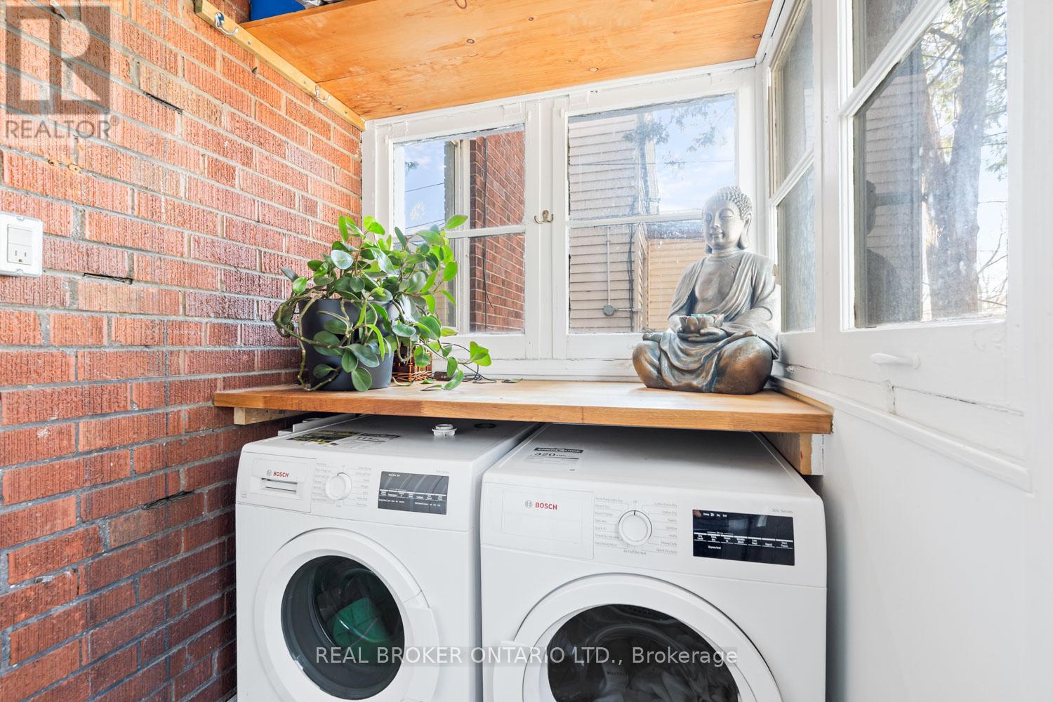 130 Harvie Avenue Property Photo 15