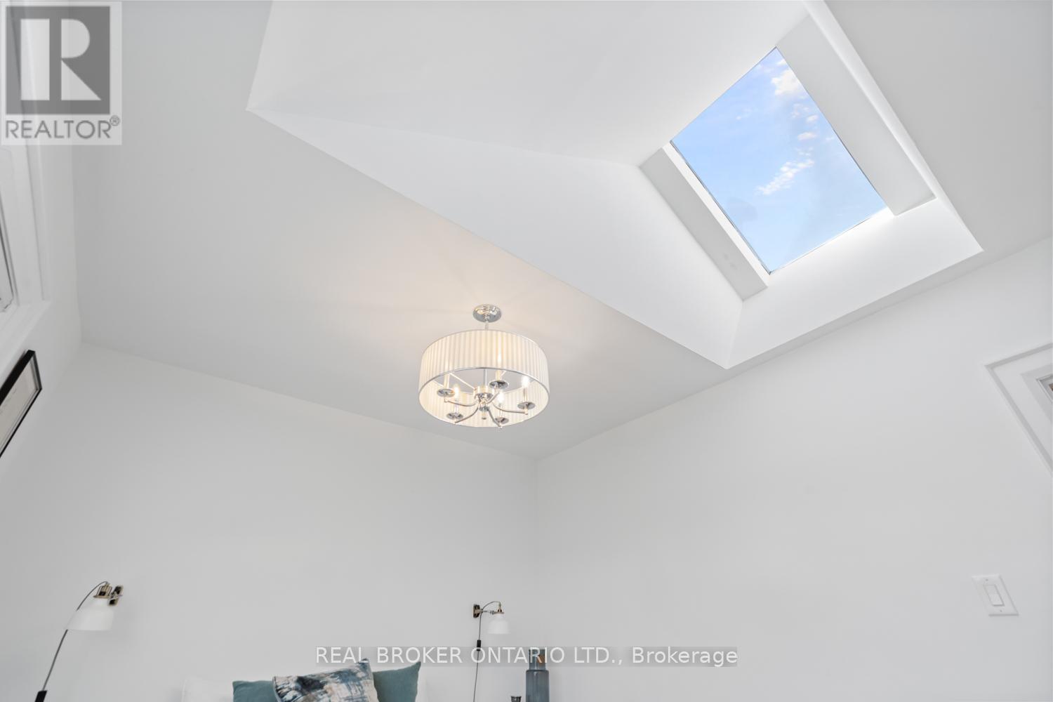130 Harvie Avenue Property Photo 18