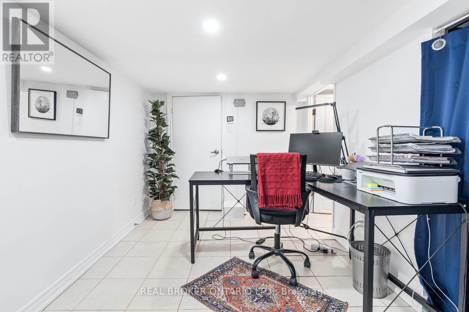 130 Harvie Avenue Property Photo 35