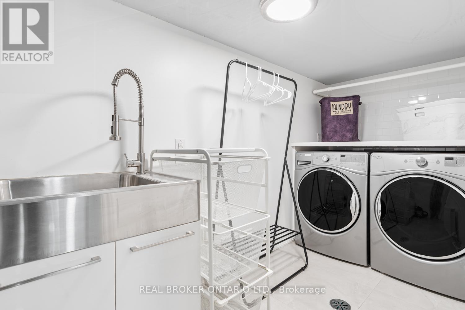 130 Harvie Avenue Property Photo 37