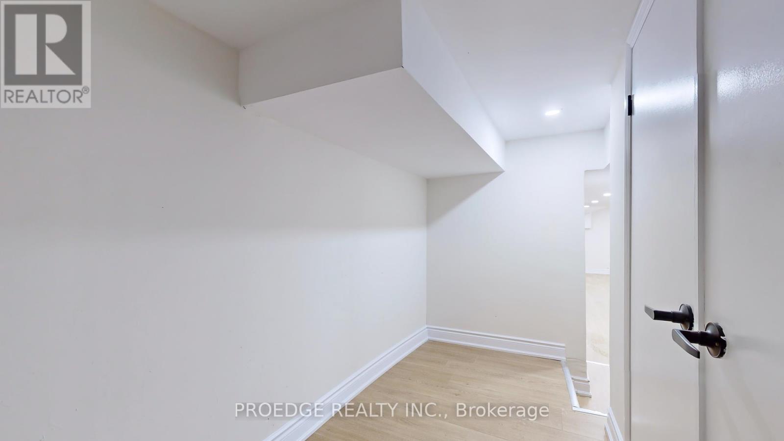 177 Wallace Avenue Property Photo 33