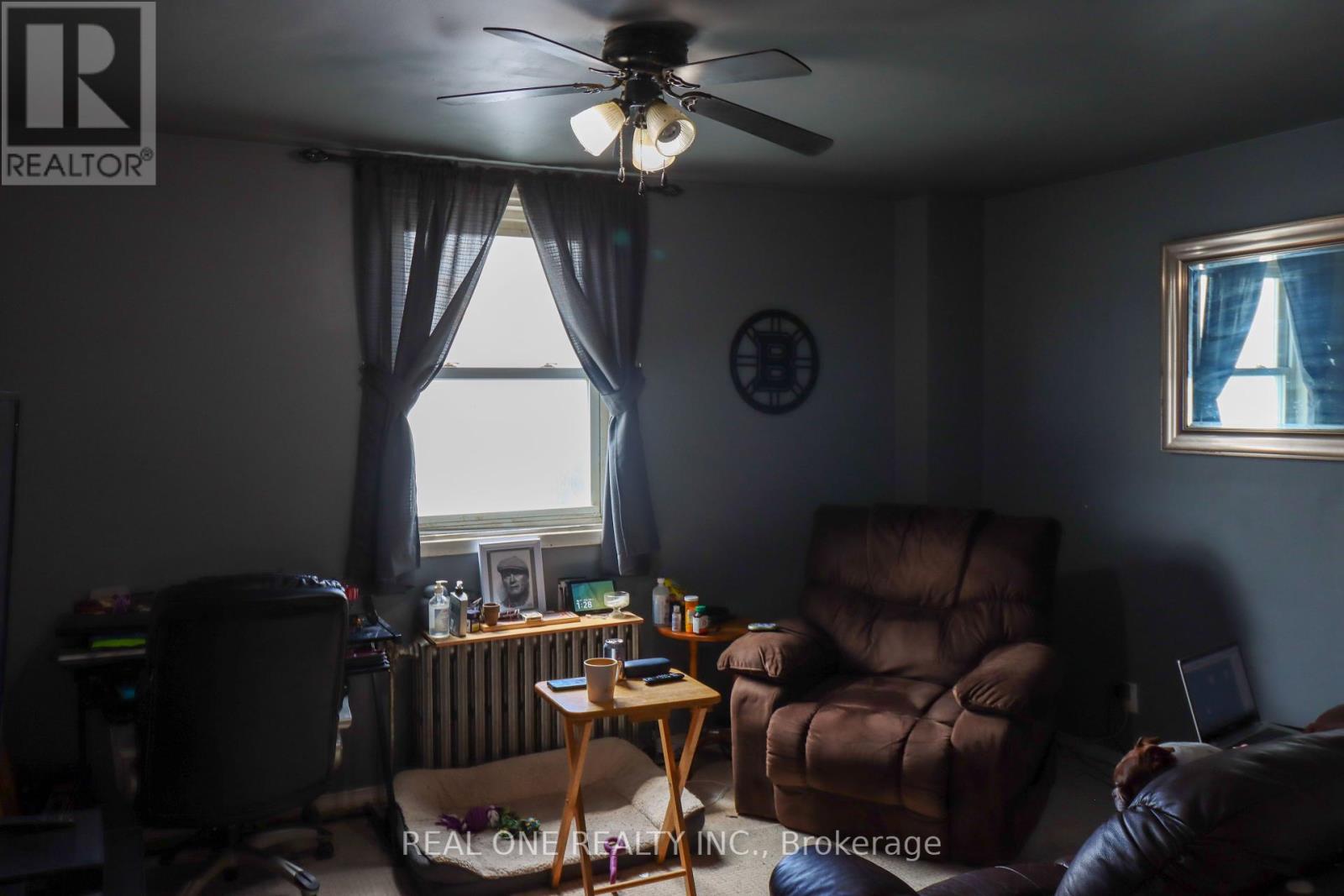 10 Mill Street E Property Photo 14