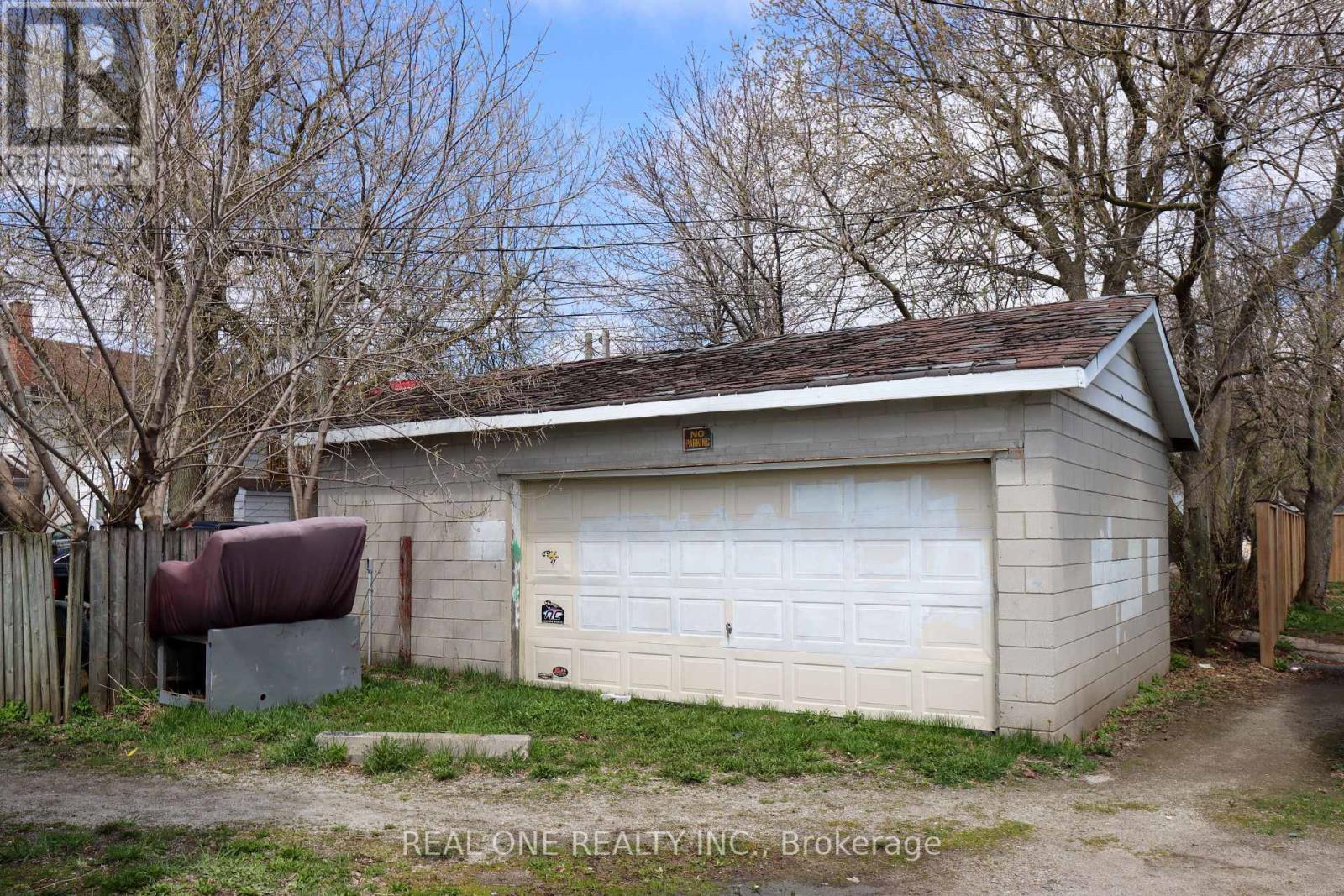 10 Mill Street E Property Photo 29