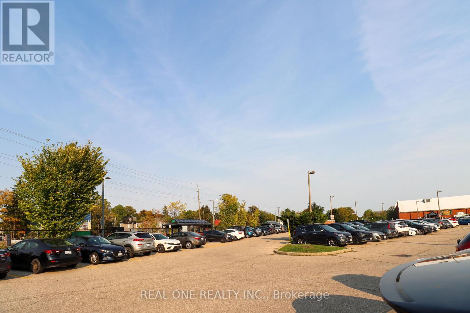 10 Mill Street E Property Photo 37